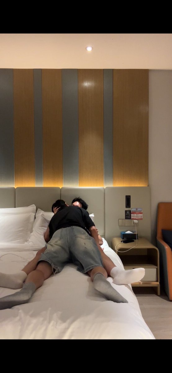 kk20220903's tweet photo. 拍了拍了
#情侣
#gay 
#做爱
#后入
#舌吻 https://t.co/guI3LOW45I