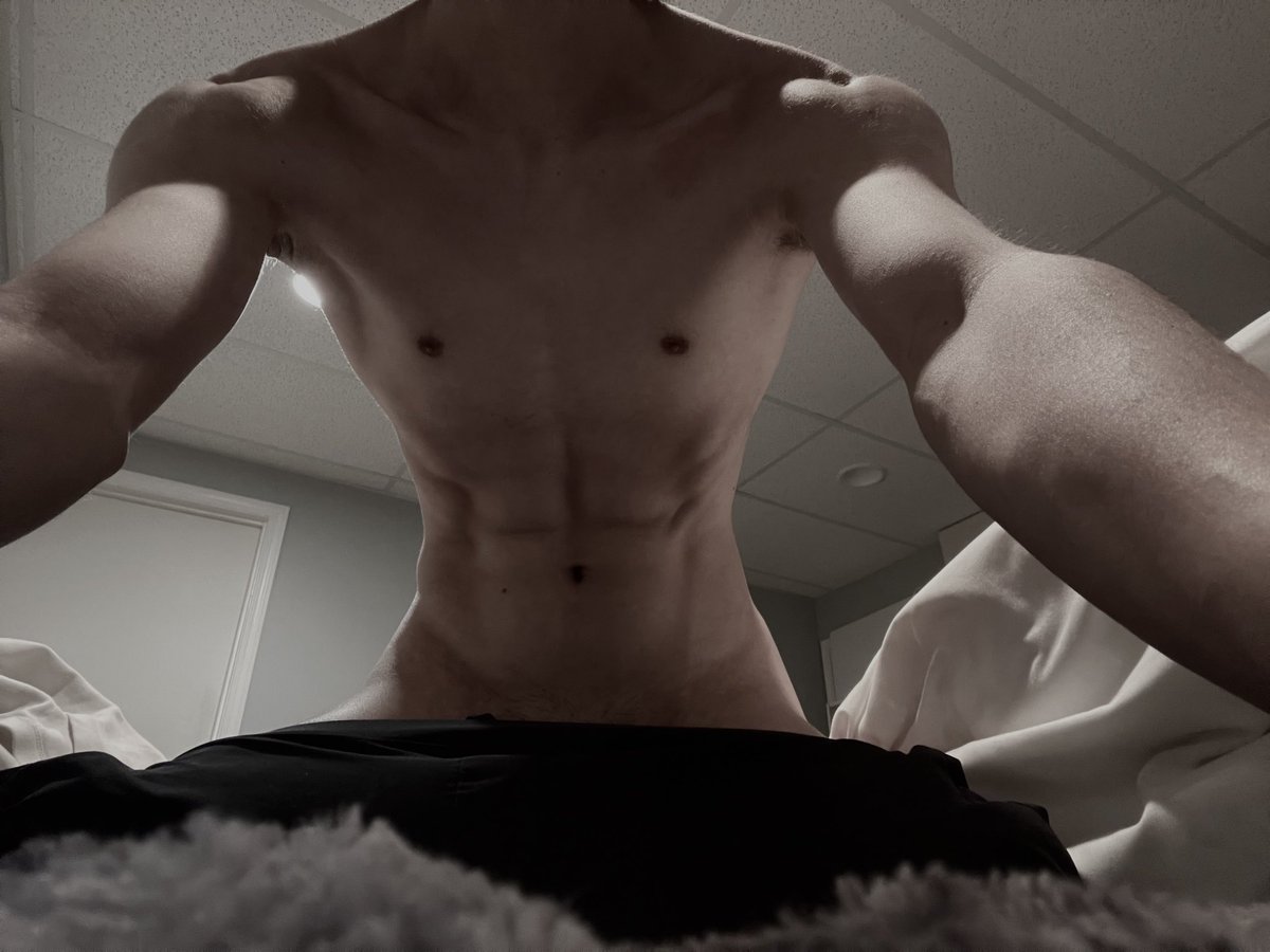 lilitttl's tweet photo. like y te mando la foto mostrando más abajo 

#seductivesunday https://t.co/0N3dE0VTUM