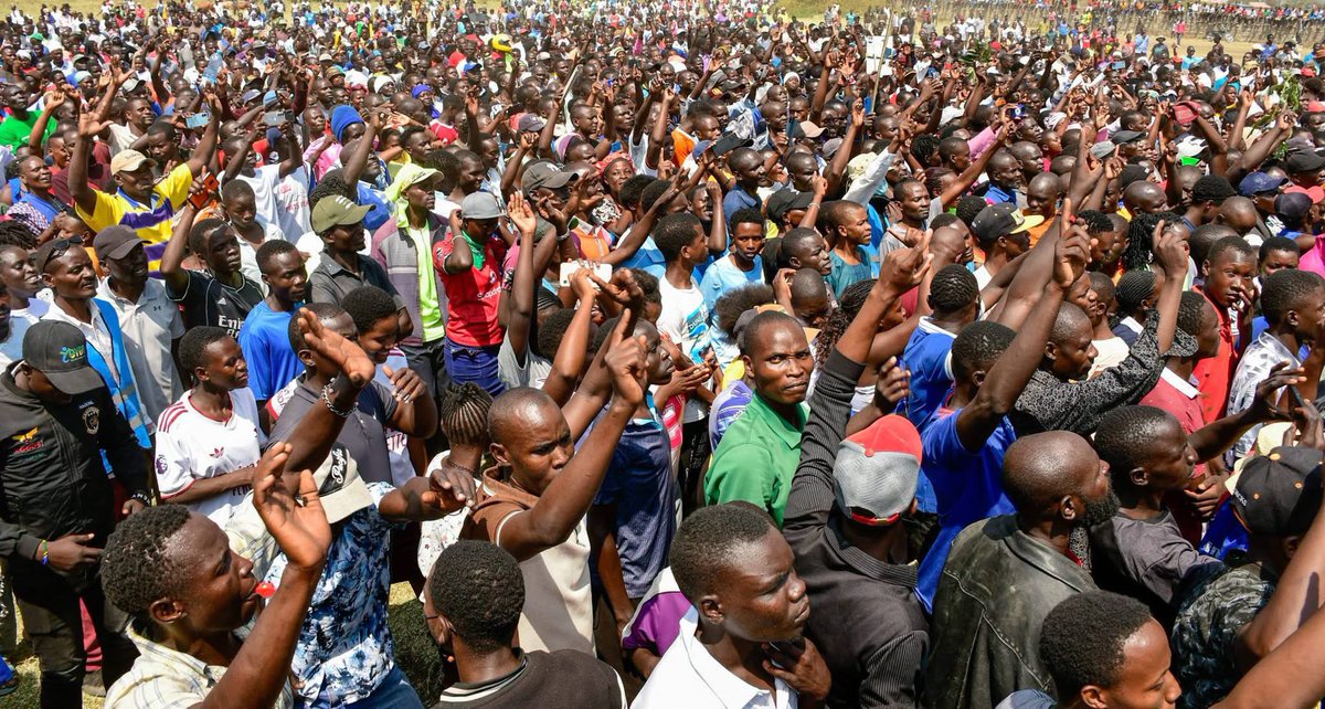CaroliOmondi's tweet photo. Asanteni sana, watu wa Homa Bay, kwa kujitokeza kwa wingi licha ya viwango vya juu vya ukatili vilivyolengwa dhidi ya uongozi wa Linda Mwananchi na wafuasi wetu. https://t.co/5sYpPwH4BC