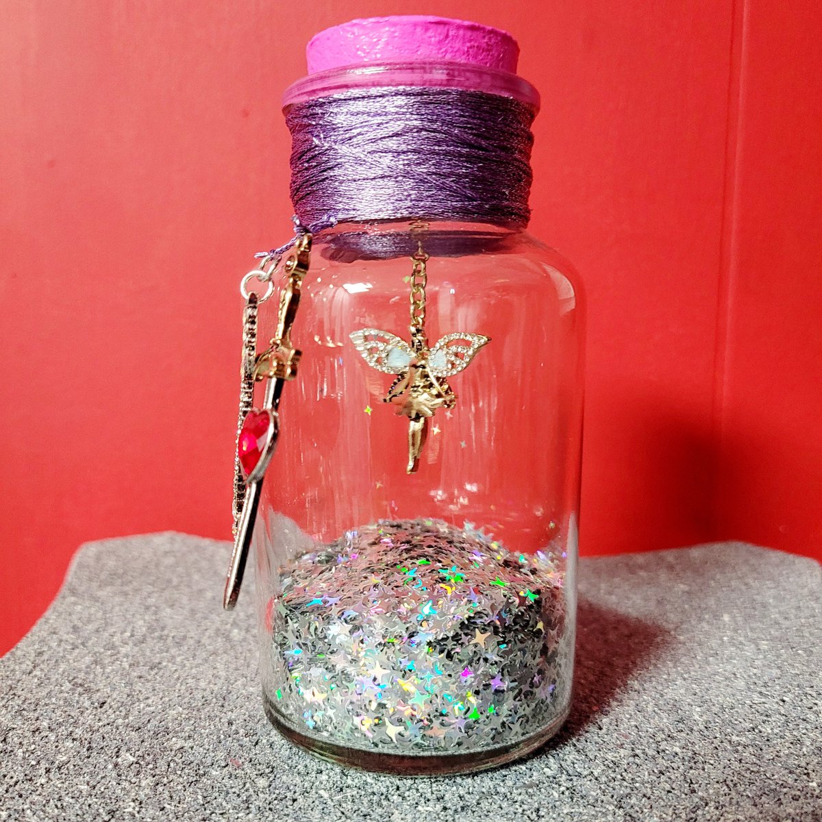 JamesGannonCom's tweet photo. The Bottles of Life 023: Fairy Bottle- Legend has it that if you carry a fairy with you on your adventures, it will revive you if you are slain in battle. Includes a sword and arrow imbued with the sacred power of light! 🧚🏼‍♀️🗡🏹❤️ #thebottlesoflife #artsandcrafts #bottle https://t.co/iQLz1oQsd8
