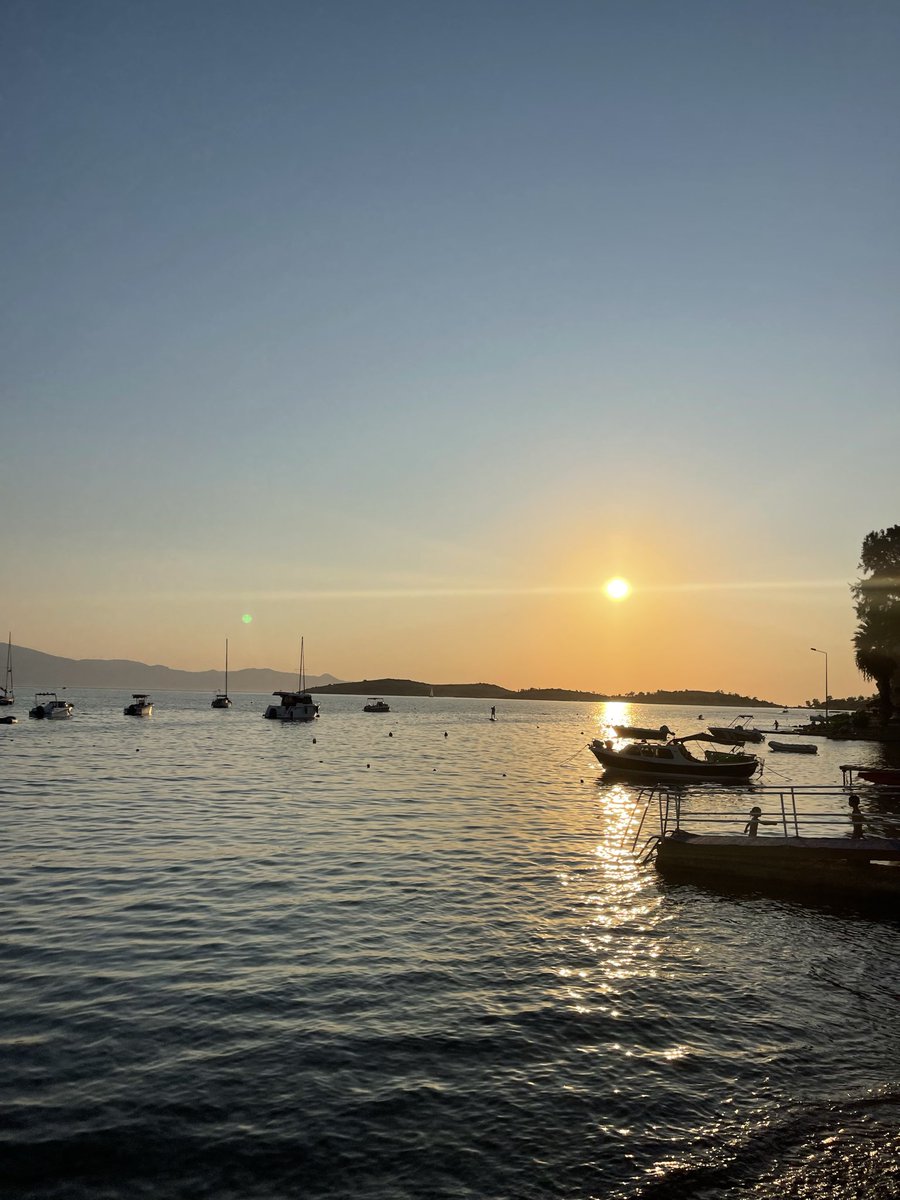 kayaabrahim's tweet photo. 📍Eski Foça, İzmir 💛 https://t.co/lp30NxBcur