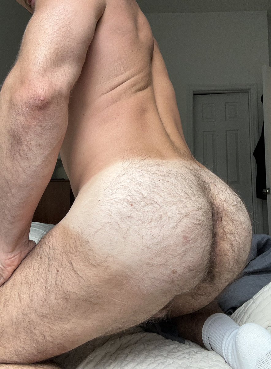 leaveamark2's tweet photo. New tan lines https://t.co/rpUPKARzd7