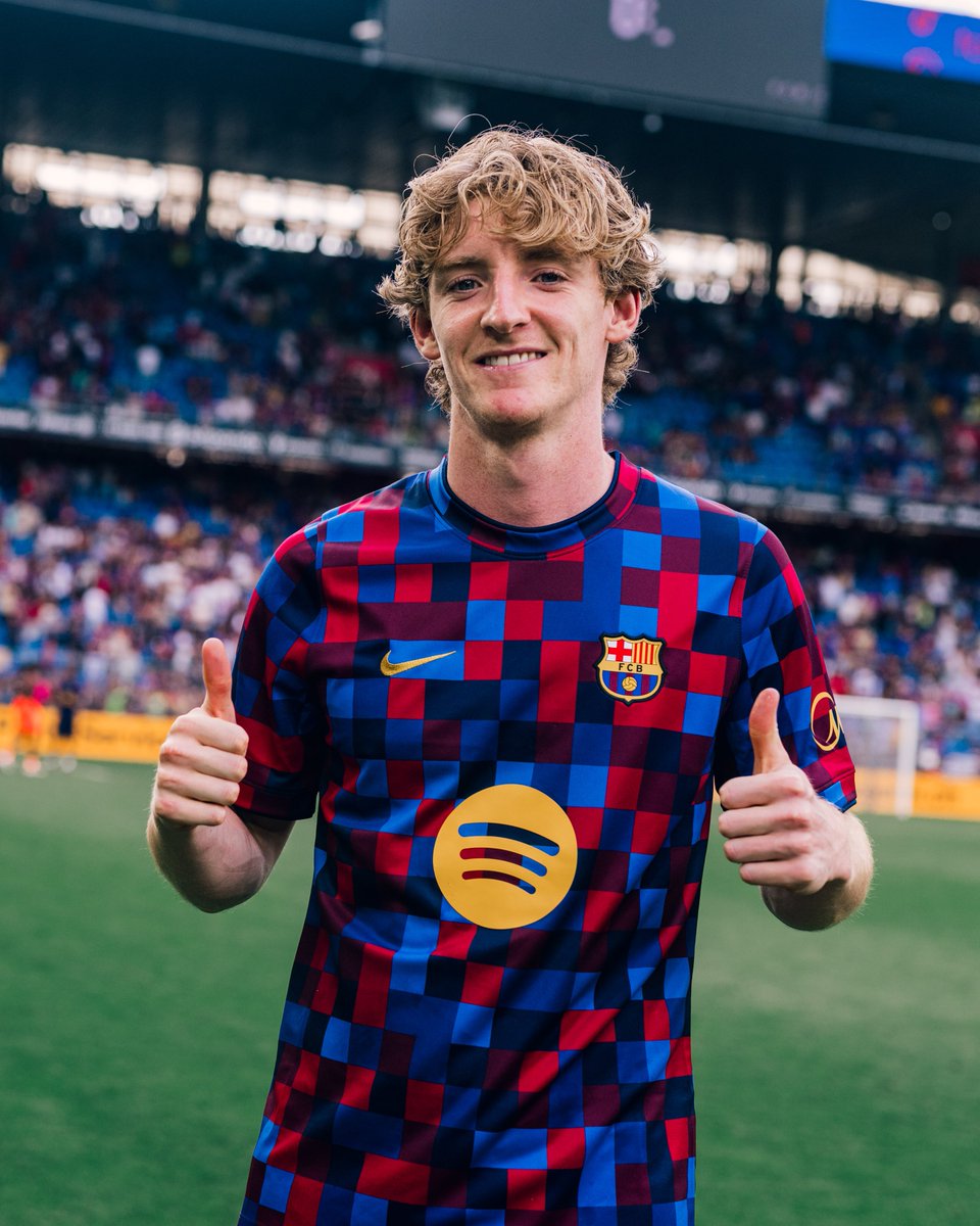 FCBarcelona_es's tweet photo. ¿Qué tal, Anthony? https://t.co/ROJoEzSYOk