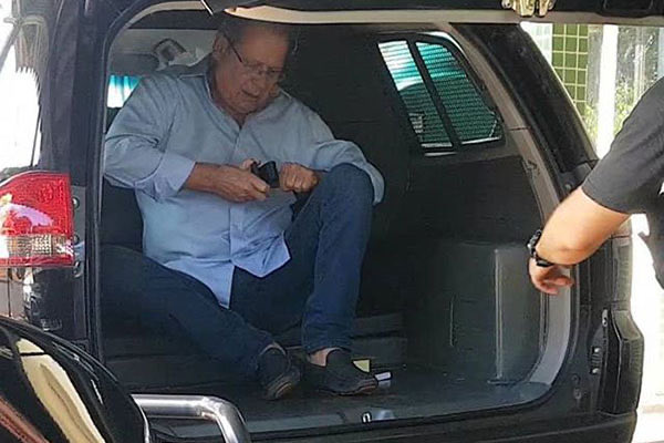 usandmann's tweet photo. @ZeDirceu_ Que essa foto se repita. https://t.co/ce0fmpZPhy