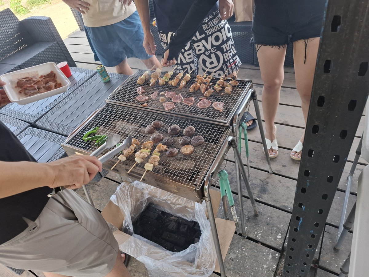 monogaarisug's tweet photo. 恒例の邦ロック広島海BBQでした！

海で全力で平泳ぎするの楽しい！！
とにかくに平泳ぎしたい！！

BBQ中に流す音楽が好きなジャンルばかりなのがハピネス https://t.co/wfukuOuqWX