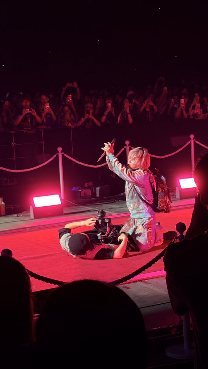 lucia_sekaowa's tweet photo. 大阪公演目の前で両角の殺人シーン起こった時のですライブで血の気が引いたの初めて。

 #THECINEMAネタバレ https://t.co/tnUP1H1FIR