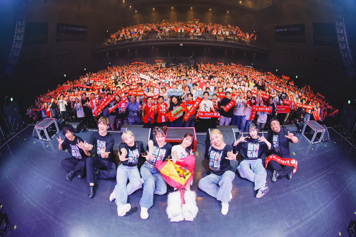 Saito_Shuka's tweet photo. #斉藤朱夏 Birthday Tour 
朱演〜FUNNIVERSARY〜

全５公演ありがとうございます
夜公演 SOLD OUT
ほんとほんとにありがとう。

20代ラストやりきった
30代最高のスタートだっ！！

#しゅかライブ https://t.co/OIerTggfGz