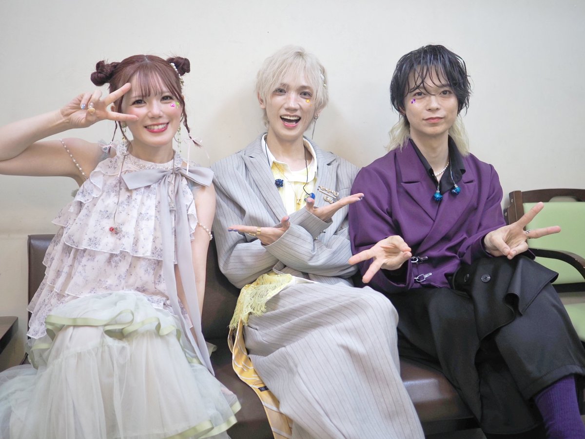 MachicoOfficial's tweet photo. #ワンダショファンミ 愛知ありがとうございました🚌✨

生アフレコでは大好きなシーンをみなさんにお届けできてとても幸せでしたし、あのシーンのみんなの応援、しっかり届いてました😭

ワンダショが、だいすきだあ!
せーの…わんだほーい!🤗🎠🎡🎢
BY:Machico(・山・)#草薙寧々
#プロセカファンミ https://t.co/SFKJb07cd2