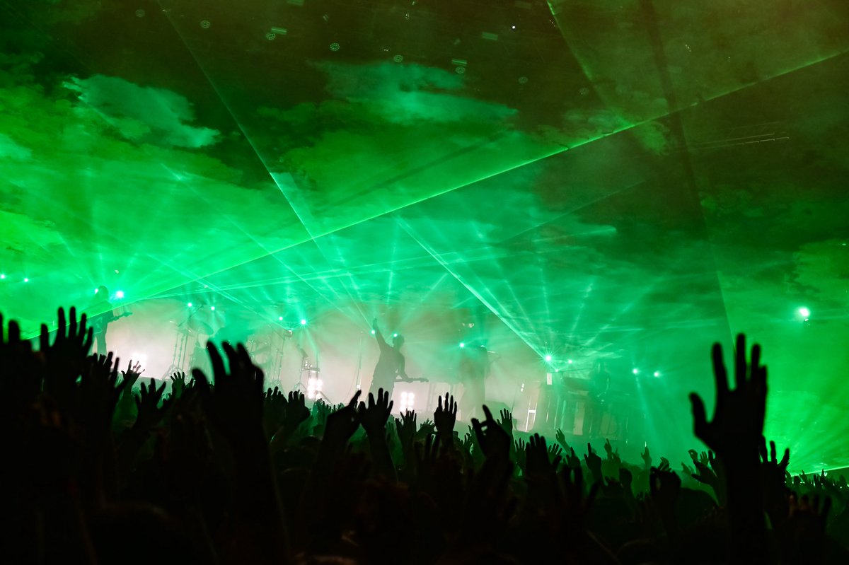 sakanaction's tweet photo. SUMMER SONIC 2026
東京＆大阪にてサカナクションのライブをご覧いただいた皆様、ありがとうございました！

▼Setlist playlist🎧
https://t.co/BnoG3cPusO

来月から始まる透明ツアーも、どうぞお楽しみに！

#サマソニ #summersonic

Photo by Teppei Kishida https://t.co/qSNKg0wSRq