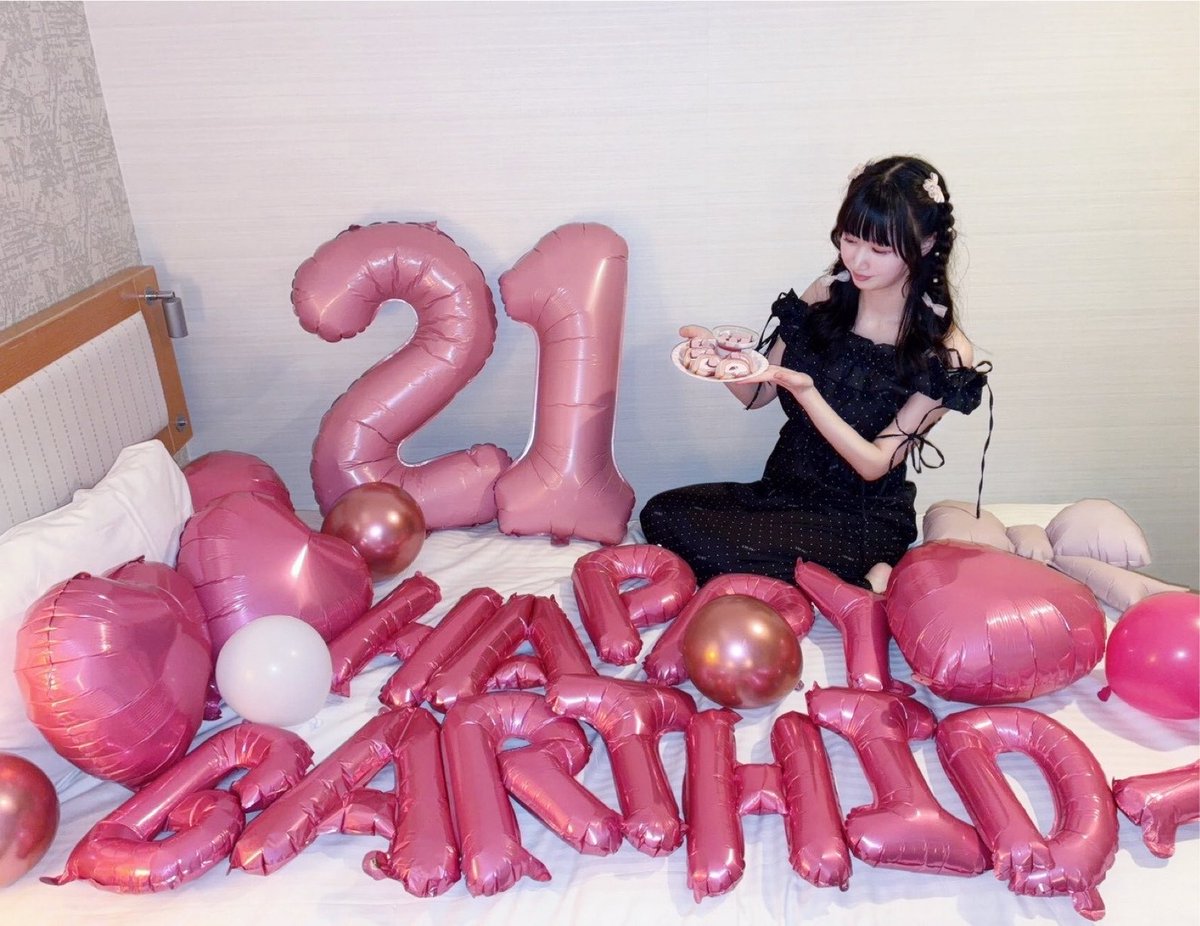 W_aka11's tweet photo. 21歳 🎂꙳︎︎ ⟡ https://t.co/yOl9zdndq5