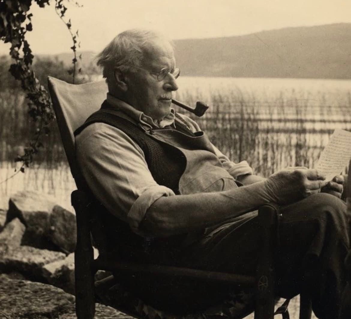 _Wordsforyou11's tweet photo. "If a man knows more than others, he becomes lonely."

— Carl Jung https://t.co/Rp3IseceL3