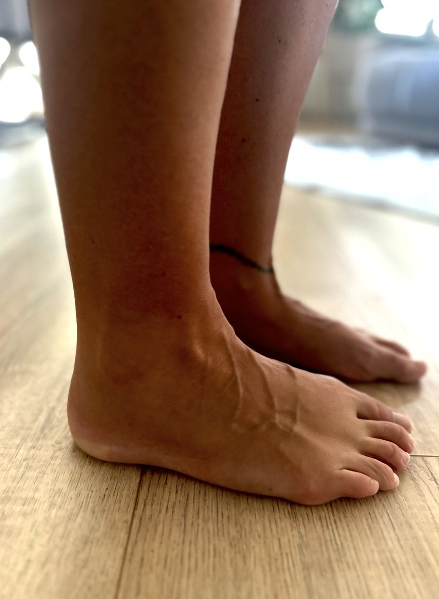 SoftStepsByTali's tweet photo. Just enjoying a quiet barefoot moment at home 🤍🦶
There’s something about being barefoot that always feels so natural.

#Barefoot #Feet #FootLovers #FootPic #BareFeet https://t.co/wx01POdhkH