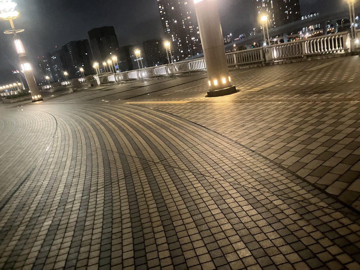 rikuyuse_9_1212's tweet photo. 【拡散希望！連絡求む‼️】

東京ドリームパークの帰り道
やぎっこりー(写真1)の 落とし物を拾いました
場所は東京ドリームパーク～東京テレポート駅/青海駅へ向かう橋の上(写真2～4)

お心当たりがある方は 現在当方でお預かりしておりますので リプいただけると有難いです🙇‍♀️

#ヤギッコリー https://t.co/irSSnZ5Tcu