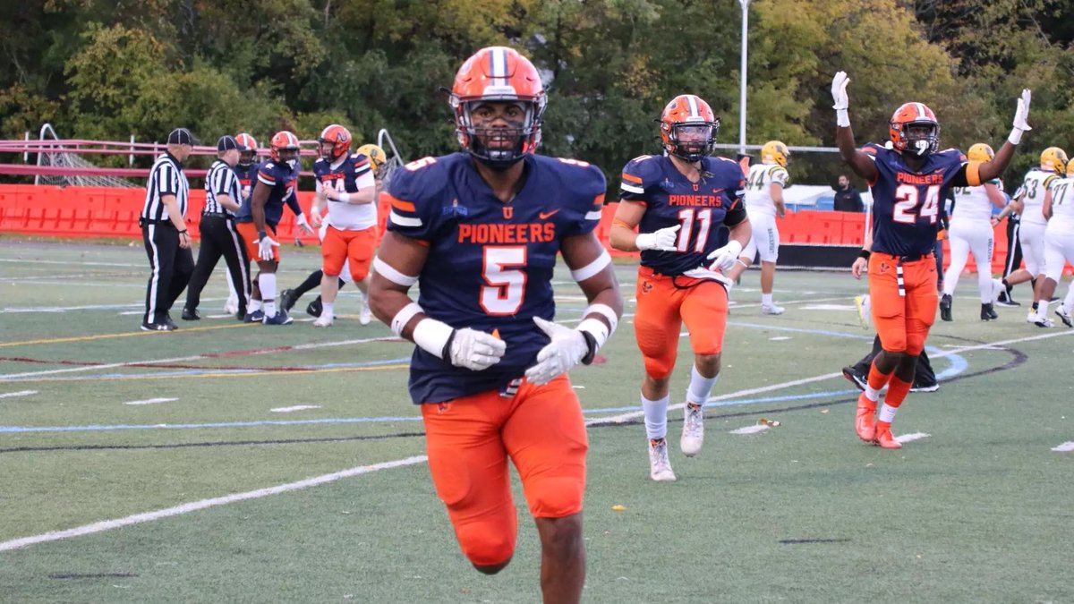 Utica_Football's tweet photo. 20 Days Until Kickoff⏳

Next Up,

The Pioneers finished 20th in the nation in 2022. The team reached many firsts at 10 wins in a season &amp; a run to the Sweet 16 in the National Tournament. WR Nate Palmer &amp; DE Jimmie Warren each won E8 Player of the Year on their side of the ball. https://t.co/jgRmcdjwCY