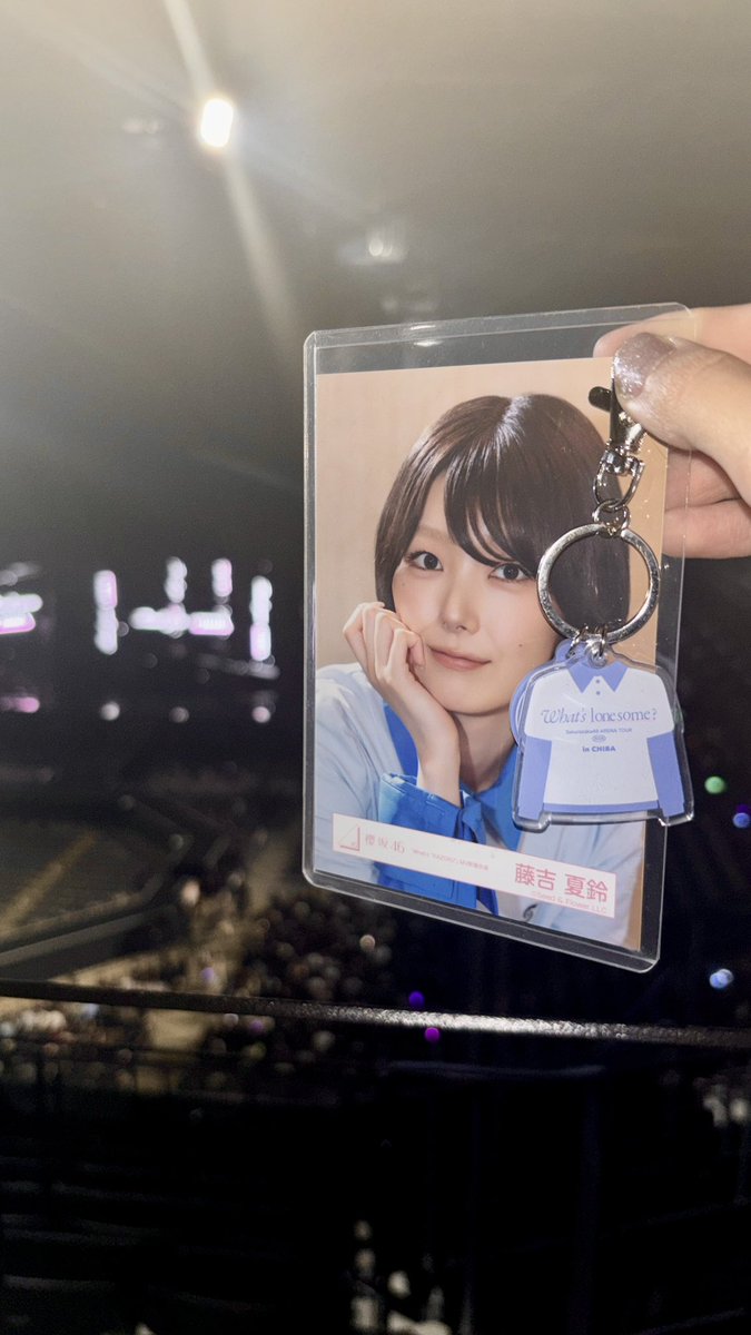 _fujiyo4_'s tweet photo. 千葉公演のキーホルダーかわいい👕 的野かわいすぎて涙出た😭#sakurazaka46 #櫻坂46_Whatslonesome #藤吉夏鈴 https://t.co/7zVNMkhDgj