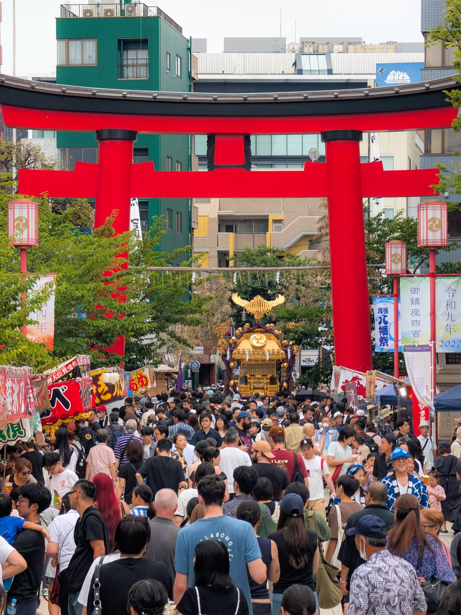 cai_ring222's tweet photo. 深川八幡祭り(富岡八幡宮例大祭)
岩崎宏美親分・生誕の地！！！
今年は3年に一度の本祭り､神輿連合渡御では54基のお神輿の大パレード｡
さすが江戸三大祭りの一つ､､､
スケールが大きくて､終始大興奮でした👏ﾌﾞﾗﾎﾞｰ https://t.co/aNUPd6KHW3