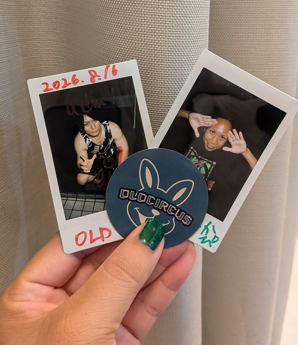 youyouyo's tweet photo. 元祖☆ブクロックフェスティバル後夜祭
カロリーめちゃくちゃ摂ってめちゃくちゃ消費した一日
セトリが全力ノンストップで楽しかった!!
友達分のTシャツとステッカーも無事GETワンマンまではあと10日だし明日は待ちに待ったLife isの配信だあ!
#OLDCIRCUS https://t.co/fJxTl4lY5j