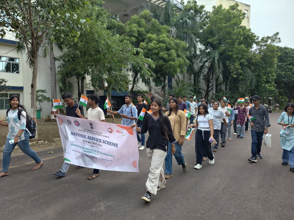 CGITR_NSS's tweet photo. Jai hind 🇮🇳
NSS Unit, CGIT Raipur organized a Tiranga Rally on 10 Aug 2026 under #HarGharTiranga.
Volunteers &amp; students spread the message of patriotism &amp; urged everyone to hoist the Tiranga at home.

Guided by Mr. Prashant Sahu &amp; Dr. Shashibala Kindo. Jai Hind! https://t.co/rN3nsOuqSq