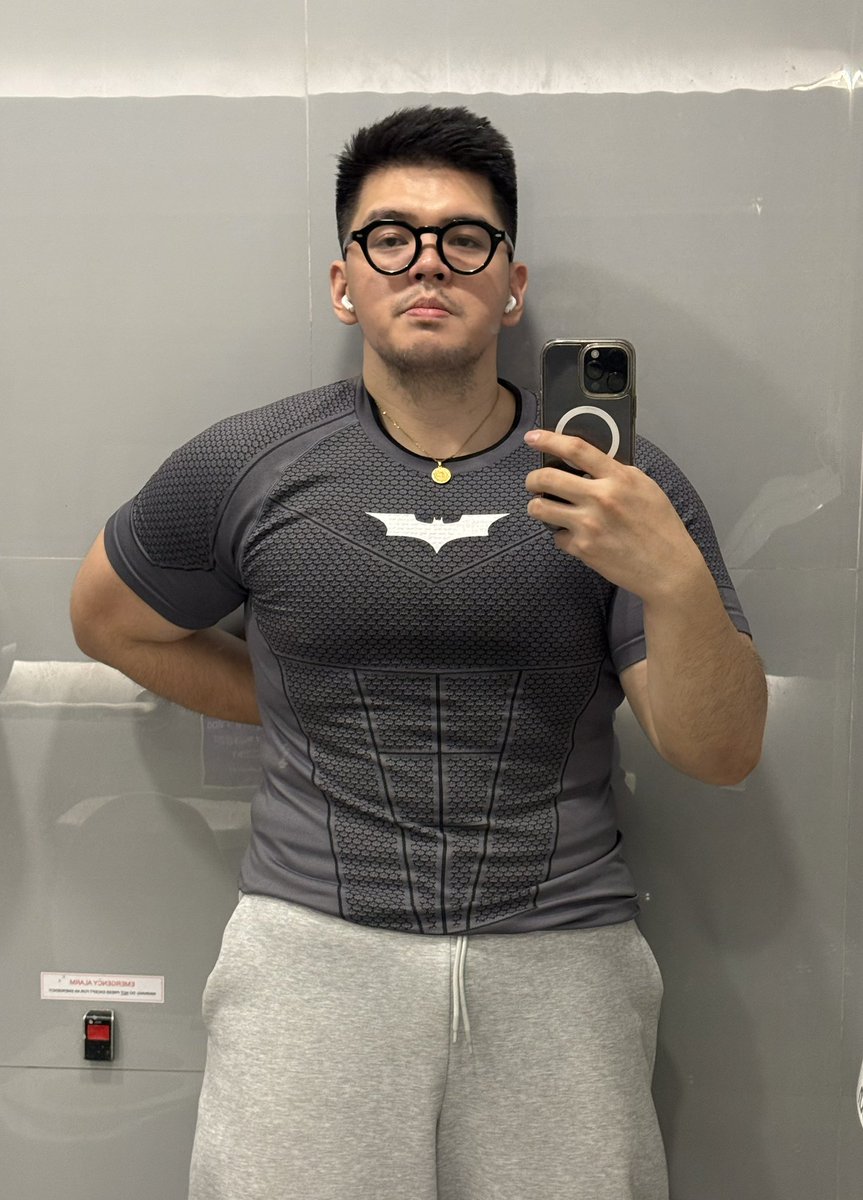 _kingdeyb's tweet photo. 🤓 https://t.co/cT2LWcNIvP