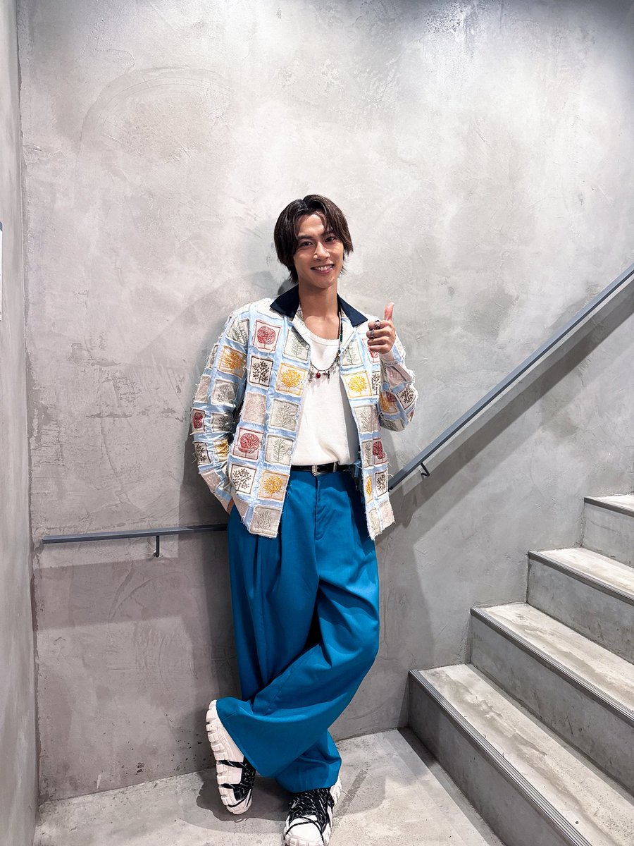 AKITO_SOLIDEMO's tweet photo. ツーマンツアー「Depper,Deeper」
東京公演ありがとうございました！

めっちゃ幸せだった！多幸感🐙

MIDNIGHT DRIVEのみんな！
まじありがとうございましたっ！
今もこうやって一緒に歌えて嬉しい！

アカペラでコラボは胸熱。
久々にやって楽しすぎました😌

大阪、愛知もよろしく！

#でぃぱでぃぱ https://t.co/84KCP3Ic1S