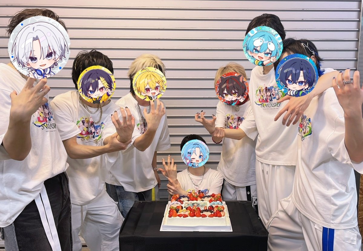 yanato_desu's tweet photo. 🌊うぃあすに2 in Zepp namba🌊

まじで今日も楽しすぎたぁぁぁぁ！！✨
ゆたーたのケーキも素敵でしょー！
美味しかったぁぁぁ！！

明日もかますぞ！！！！
おおさかぁ！！！

#うぃあすに２ https://t.co/ilSwO0d0HT
