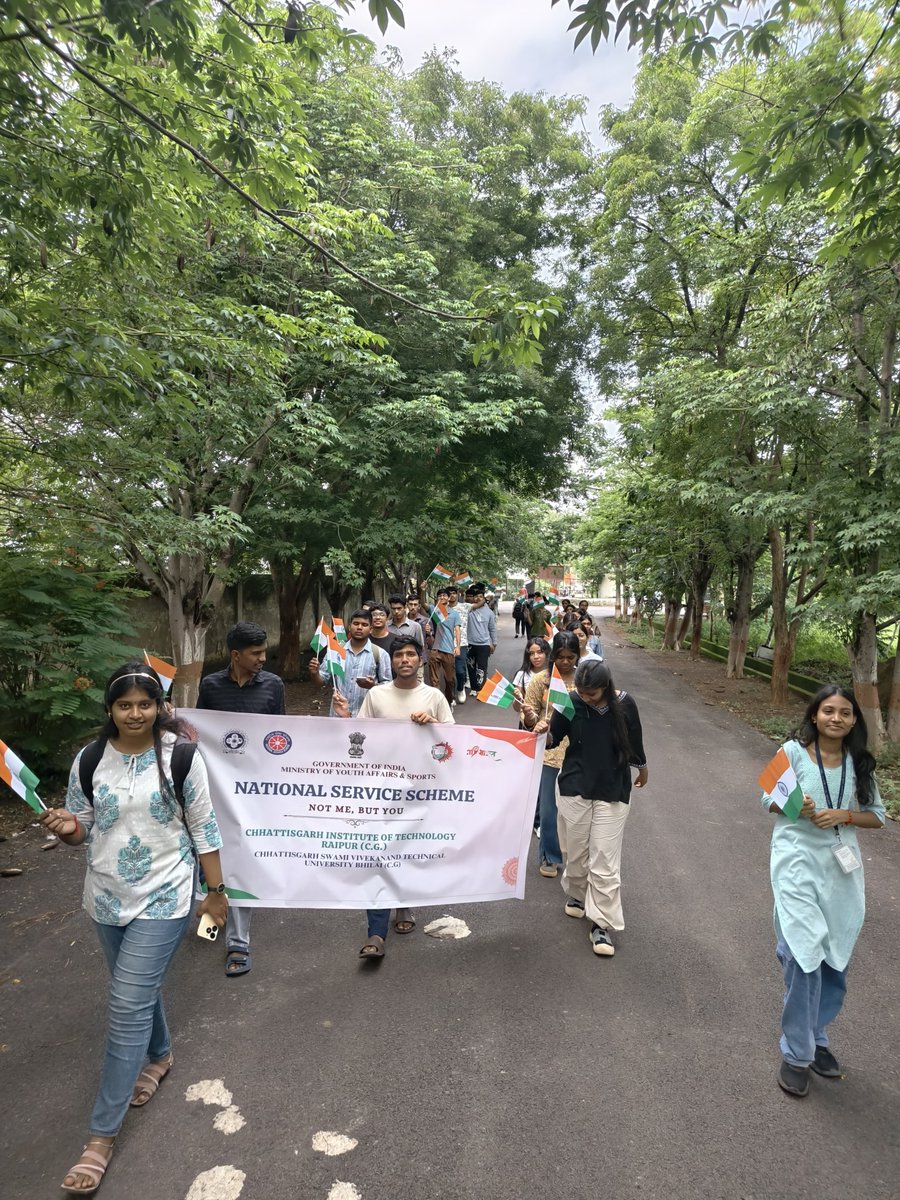 CGITR_NSS's tweet photo. Jai hind 🇮🇳
NSS Unit, CGIT Raipur organized a Tiranga Rally on 10 Aug 2026 under #HarGharTiranga.
Volunteers &amp; students spread the message of patriotism &amp; urged everyone to hoist the Tiranga at home.

Guided by Mr. Prashant Sahu &amp; Dr. Shashibala Kindo. Jai Hind! https://t.co/rN3nsOuqSq