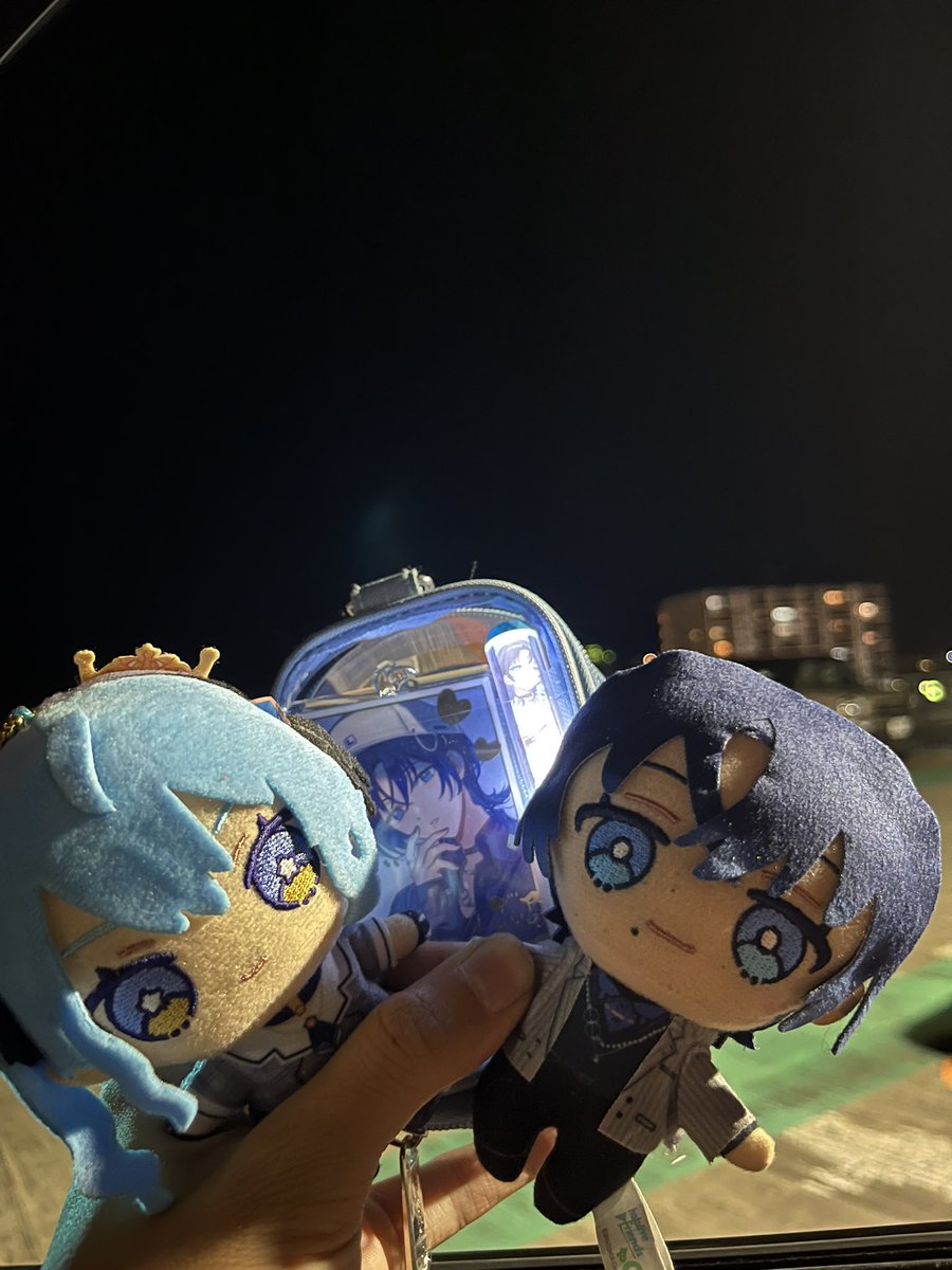 TCRDivaFrontier's tweet photo. 送り盆の花火見てきた〜
昼間暑すぎるけど夜はほとんど秋ですね〜
 #火威青　#星街すいせい https://t.co/d3FfjWcMw8