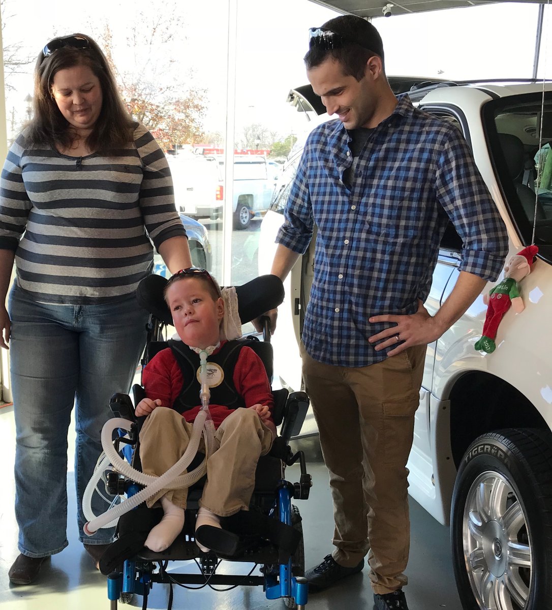 ATPMobility's tweet photo. 𝗛𝗲𝗮𝗿𝘁𝗳𝗲𝗹𝘁 𝗧𝗵𝗮𝗻𝗸𝘀! 📷📷
We are incredibly grateful to Founders Federal Credit Union for their generous sponsorship of the upcoming All Things Possible Mobility Charity Rock Concert!

Their support helps fuel our mission to provide wheelchair-accessible vans to families facing mobility challenges. For these families, accessible transportation means so much more than getting from one place to another—it means freedom, independence, opportunity, and the ability to experience life more fully.

We are thankful for community partners like Founders who believe in making a meaningful difference.
Thank you, Founders Federal Credit Union, for helping us make All Things Possible! 

Learn more about our mission: https://t.co/nMq7mv43Ol
Learn more about Founders Federal Credit Union: https://t.co/Og5kJLaAzX