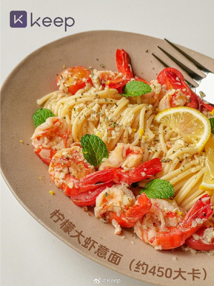 vicky_vail's tweet photo. Just nailed a 15-minute garlic butter shrimp pasta! Tossed in fresh parsley and a squeeze of lemon—easy, cozy, and way tastier than takeout. Dinner sorted https://t.co/ZXsafJ4Sqp