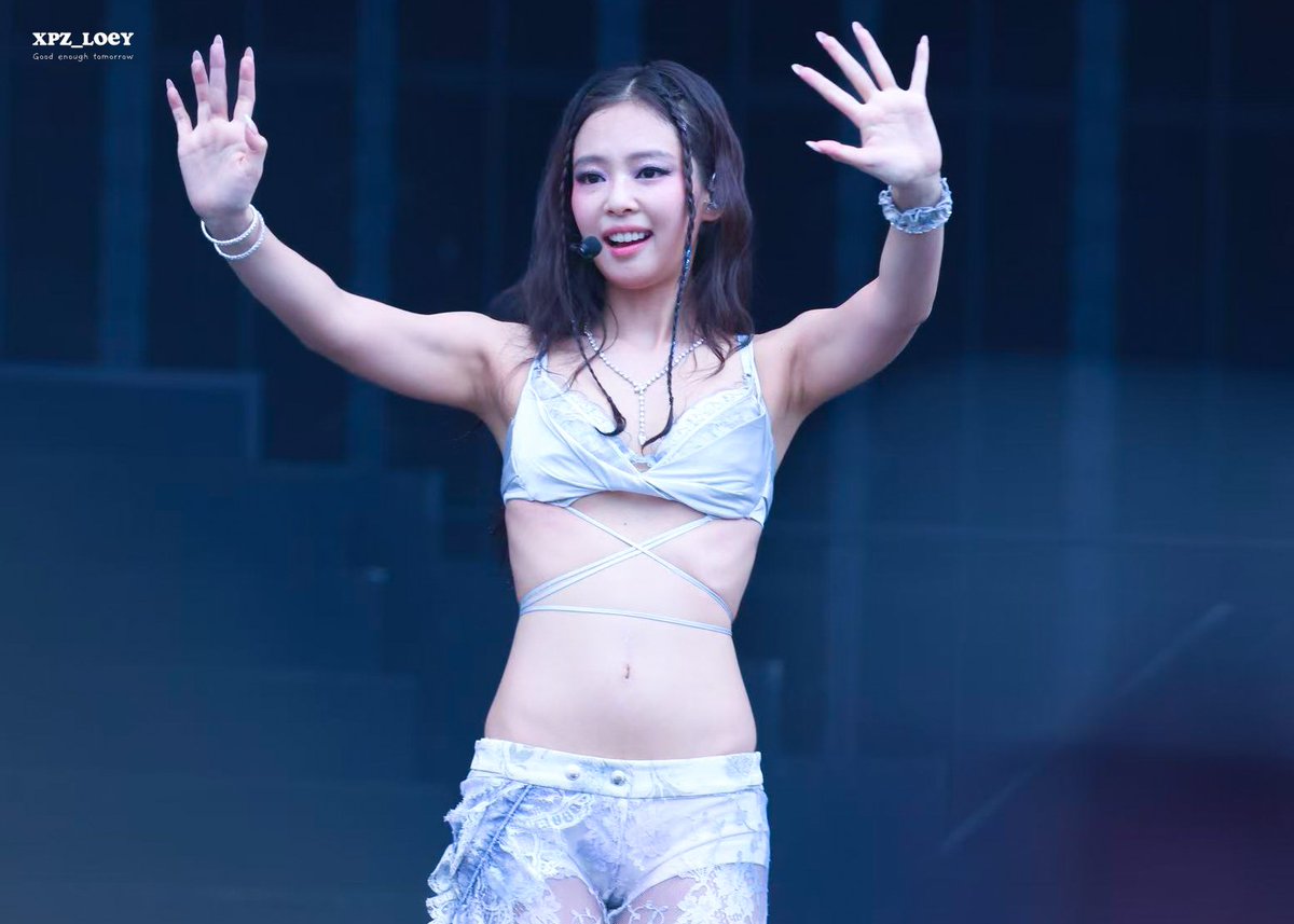xpz_Loey's tweet photo. 260816 summer sonic osaka 
JENNIE FESTIVAL FINALE
#JENNIESummerSonic 
#SummerSonic #サマソニ #BLACKPINK #JENNIE #블랙핑크 #제니 https://t.co/uGVBty0SdH