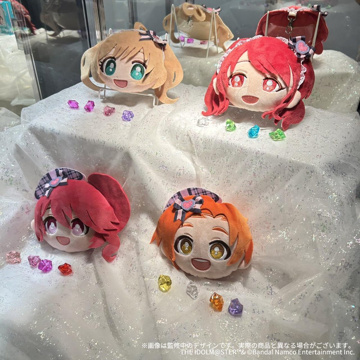 imas_CGofficial's tweet photo. 🎀#トイボ公演_よる🎀
♩.•¨•.¸¸♩.•*¨*•.¸¸

会場に展示していた開催記念グッズ🎉
ぜひお家にお迎えくださいね💝

　　　♩.•¨•.¸¸♩.•*¨*•.¸¸

※写真は開発中のものとなります

🎁販売期間は9月13日まで💕
https://t.co/cfeUFyY3IB https://t.co/KMGyUWiFIu
