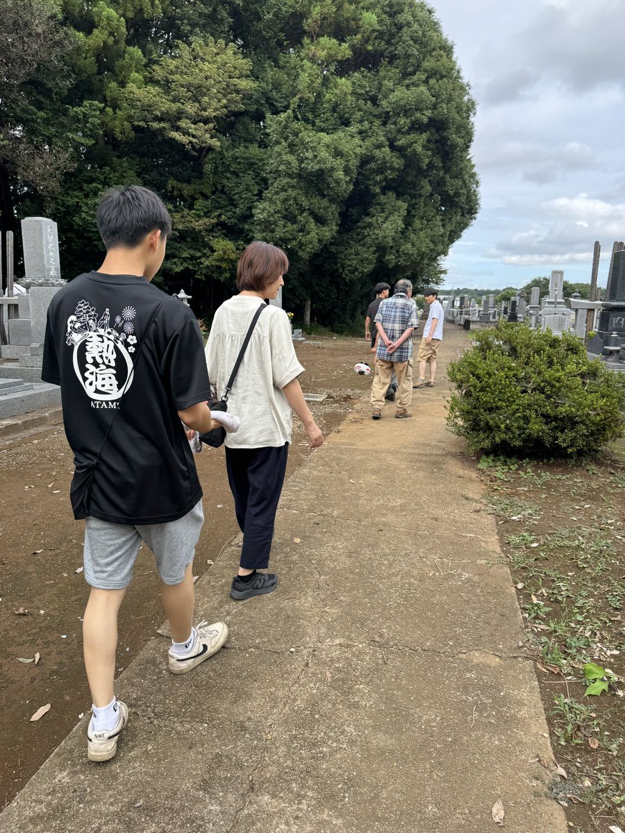 mameta_wan's tweet photo. 盆送り‼️
ちょっと茨城まで^ ^
真桑瓜〜
コリャ、メロンだ❣️
来年挑戦だ！
お久しぶりです。カブトムシくん〜
ミーちゃん❤️
#盆送り 
#筑波山 https://t.co/IyUMFw942C