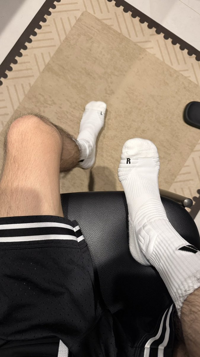 bo667891's tweet photo. 出现一下 #猴 #男高 #薄肌 #1s https://t.co/iN8PJKgZtT