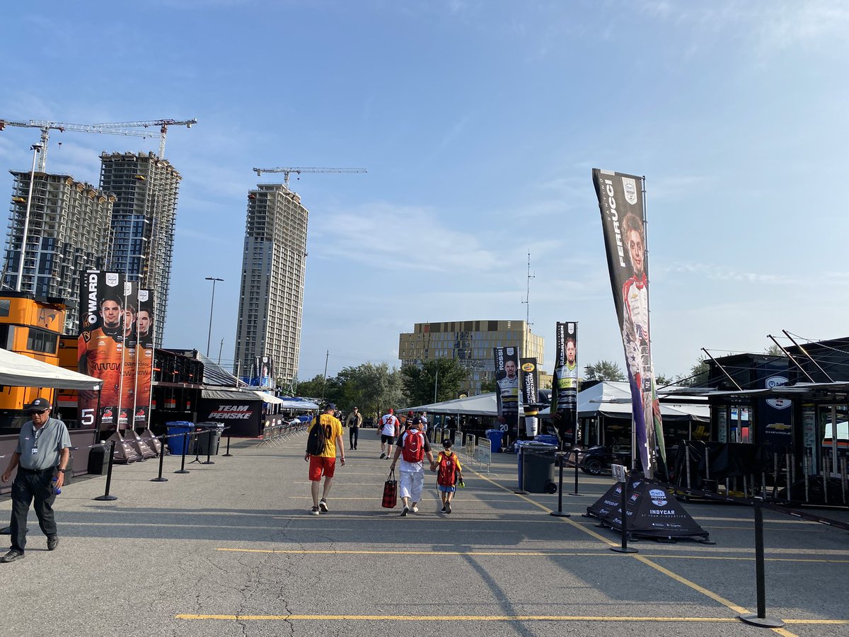 JordiAVZ's tweet photo. ☀️ Buenos días!!!!

Ya presente en Markham para el último día del #IndyTO 🔥 

Se viene una gran carrera 👀 

#IndyCar https://t.co/oTtTVkaTMZ