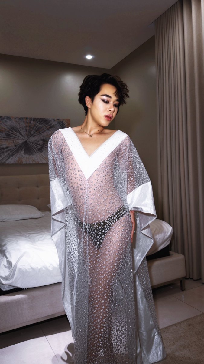 suttny's tweet photo. #ladyboy_jeddah 
#ladyboy_saudi 
#ladyboy_both_in_jeddah https://t.co/srrA6IwEZN