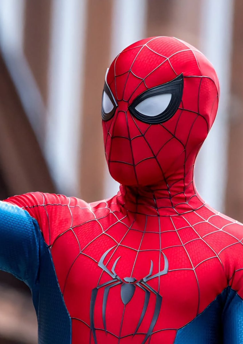 MCUFilmNews's tweet photo. ‘SPIDER-MAN: BRAND NEW DAY’ has crossed $2 billion at the worldwide box office, making history in the process.

• It's the first solo superhero movie to ever hit this mark.

• It reached this milestone faster than almost any film in history, second-fastest ever.

• It holds the title of highest-grossing comic book movie of the decade.

• It's now the highest-grossing Spider-Man movie ever made.
