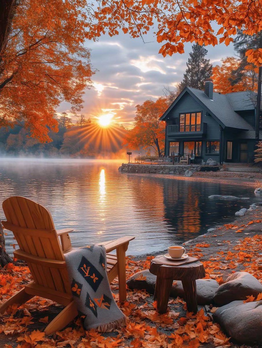 markwin60620470's tweet photo. Autumn breeze + warm coffee = perfect weekday pick-me-up https://t.co/vuwNh7cMg1