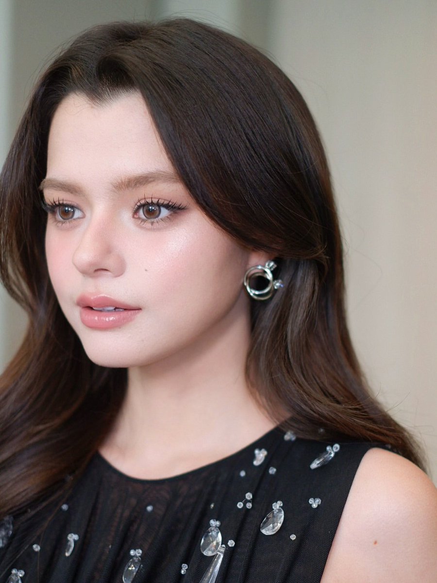 TriShuLa3dent's tweet photo. คุณรีเบคก้า​สวยๆ #beckysangels​
Ig: minddmakeup https://t.co/SFJaGXbg6A