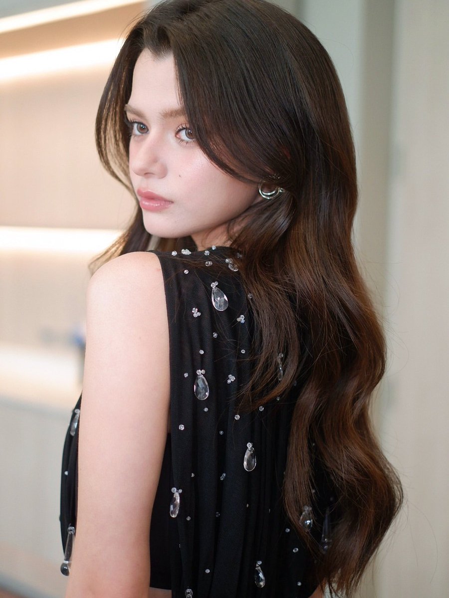 TriShuLa3dent's tweet photo. คุณรีเบคก้า​สวยๆ #beckysangels​
Ig: minddmakeup https://t.co/SFJaGXbg6A