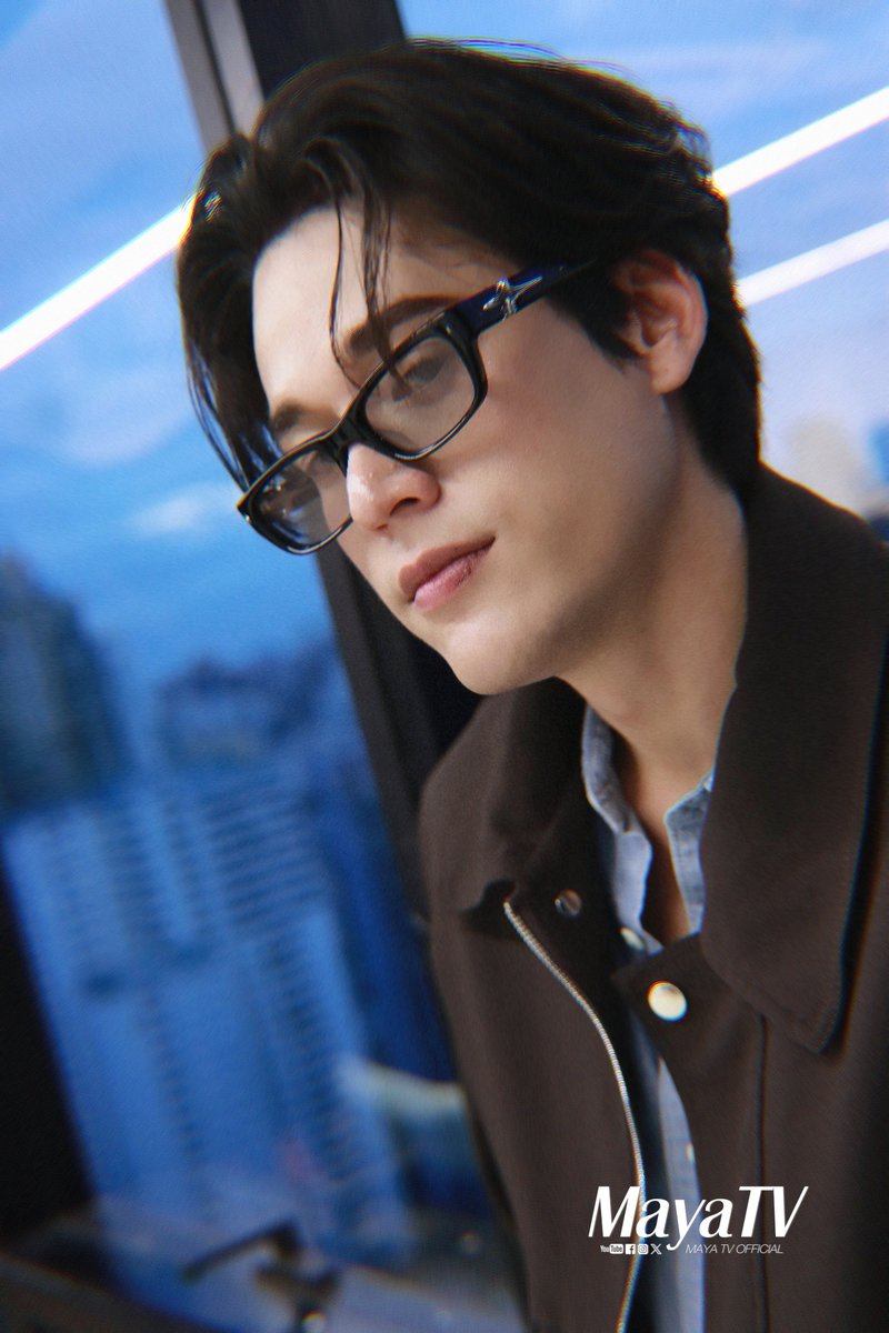 mayaonline2002's tweet photo. PHOTO SET #MAYATVOFFICIAL |  พี่ฟลุ๊ค #GawinCaskey 🐧🕶✨️🎸 ver. ไหล่มีบอก็ผมน่ะหล่อมีใบศิลปิน #RISERMUSIC 

Interview📽🔗https://t.co/gq8lDTyvmA

#GoneAwayGAWINpresstour
#GoneAwayGAWIN https://t.co/Rd40nvdVvy