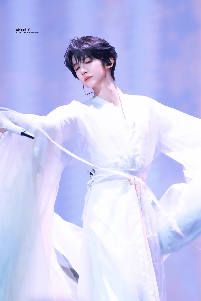 G_Charlie_Liuyu tweet picture