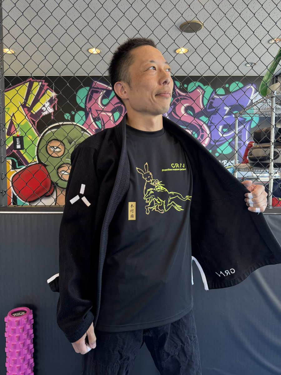 2026sideFIRE's tweet photo. 大好きな鳥獣戯画と柔術のコラボTシャツ♫

おしゃれなデザイン&amp;なんか軽い？ドライTシャツで普段着としても👍

#木村固Tシャツ
#技Tシャツ
#GRAV https://t.co/dkimyB1bn5
