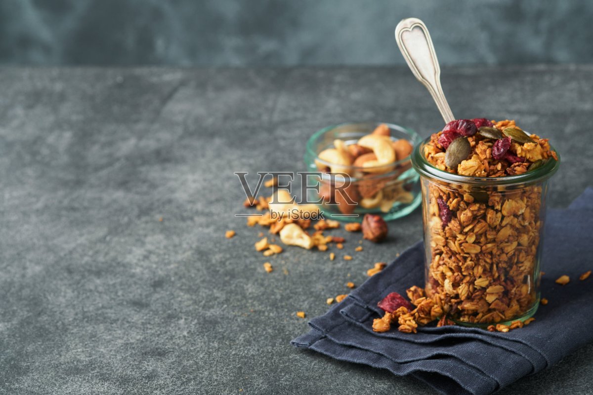 phaphaeth3's tweet photo. Just tried the new wild blueberry granola from local farm—crunchy, not too sweet, and packed with real berry bits! Perfect for morning bowls. https://t.co/yptM1JzM9I