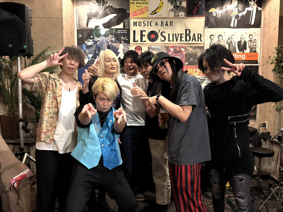 LeosLivebar's tweet photo. 連休最終日のレオズは

しんかみい
Ken(Director's cut)
kee
MINT
だいすけ
フクモト原点(ハテンコウ)
石内裕之(新潟)

7組の個性的なミュージシャンたちでお届けしました🎉

ご来店&amp;投げ銭ご協力頂きありがとうございました🙇

#おつかレオズ https://t.co/GtCTQ94FaQ