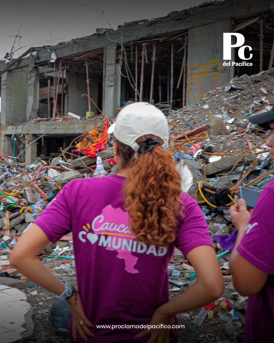 Proclama's tweet photo. #Atención 🚨⚠️ #LoÚltimo: Cauca llevó más de 20 toneladas de ayuda al Chocó. ✅
#BuenaEsa: 👍🏼👏🏼 Más de 20 toneladas de ayudas humanitarias recolectadas en el Cauca llegaron al Chocó para comenzar su distribución directa entre comunidades que requieren atención tras la emergencia.
La gestora social del Cauca, María Victoria Guzmán, acompañó el traslado y la entrega de los elementos recolectados gracias a los aportes realizados por ciudadanos, instituciones y organizaciones que se sumaron a la jornada solidaria.
Alimentos, elementos de cuidado y otros insumos fueron recibidos en coordinación con el equipo de la Gobernación del Chocó, liderados por la gobernadora Nubia Carolina Córdoba Curí, en una operación que contó además con el acompañamiento de la Policía Nacional y miembros de la Fuerza Pública.
La jornada reunió esfuerzos de ambos departamentos con el propósito de hacer llegar las ayudas a las familias afectadas y garantizar que los aportes entregados por los caucanos lleguen directamente a quienes más los necesitan.
Desde el Cauca, la respuesta humanitaria continúa extendiéndose hacia otros territorios del Pacífico colombiano en medio de una emergencia que ha movilizado a comunidades enteras.
¿Usted qué opina de esta muestra de solidaridad entre departamentos? 🤷🏾♂️👇🏼
#CaucaUnido #Chocó #Solidaridad
@GobChoco @GobCauca @m_vguzmanvargas @PoliciaColombia