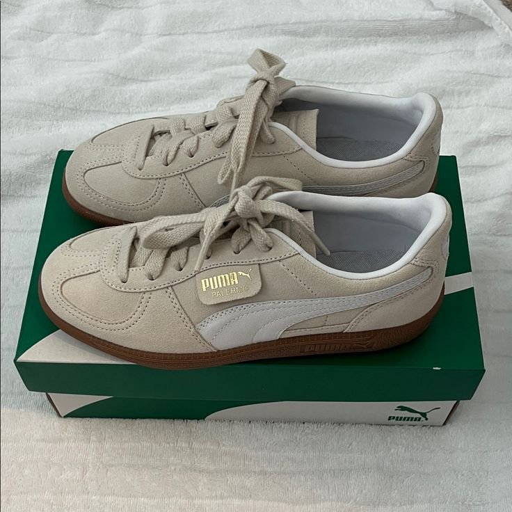 imzie111's tweet photo. CASE CLOSED 

TAHTA TERTINGGI SEPATU PUMA — DESAINNYA KLASIK, NYAMAN DIPAKAI, DAN NGGAK CUMA MODAL LOGO‼️ https://t.co/HhwYxwqn5d
