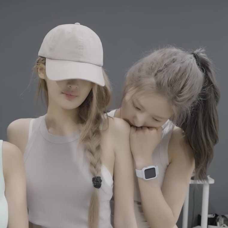 simmonlin031's tweet photo. so cute… https://t.co/irABCJiOMg