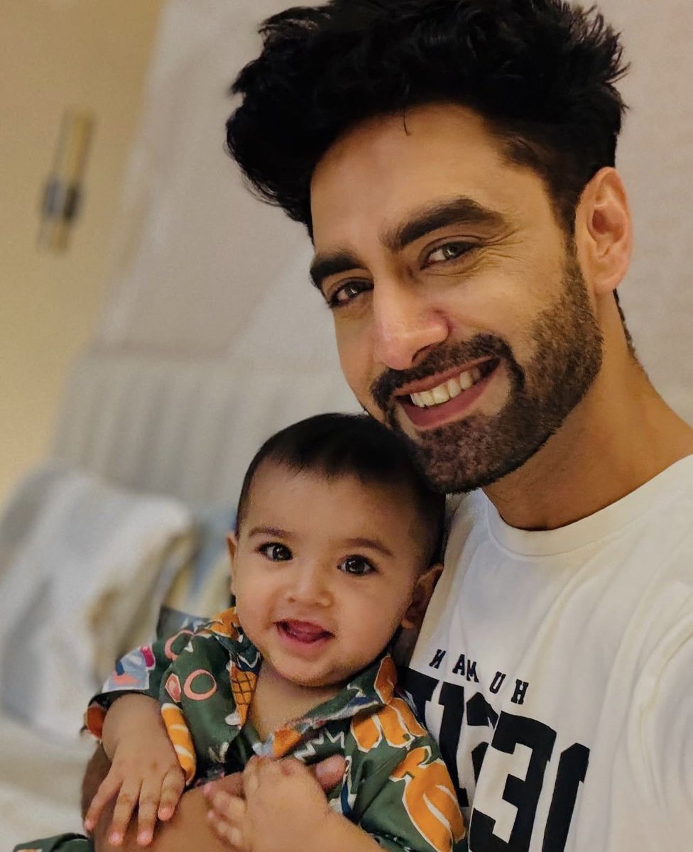 Talesofabhimaan's tweet photo. @OFCRohitPurohit Fav Father-Son Duo #AAROH 💗

[#yrkkh #RohitPurohit #ArmaanPoddar #ITA2026RohitPurohit] https://t.co/4UxHB5mRFg