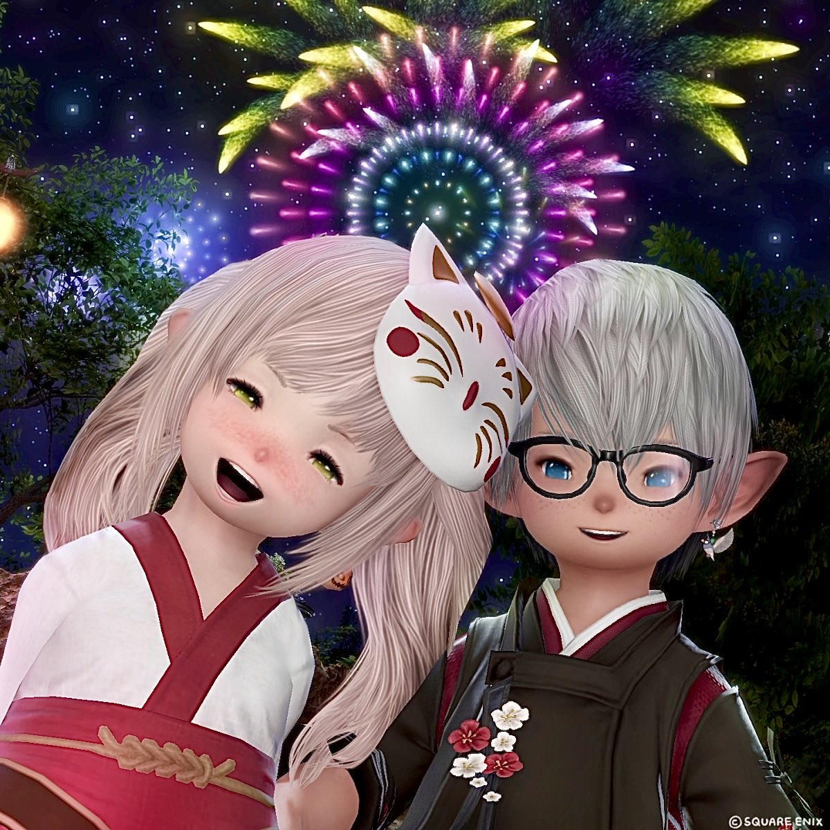 moyuff14's tweet photo. 隣で花火見られて嬉しかったな🎆

お盆休み終わりでまた離ればなれだけどエオルゼアでまた一緒に駆け回ろうー！
#FF14 #ララフェル https://t.co/J0FlZucQgh
