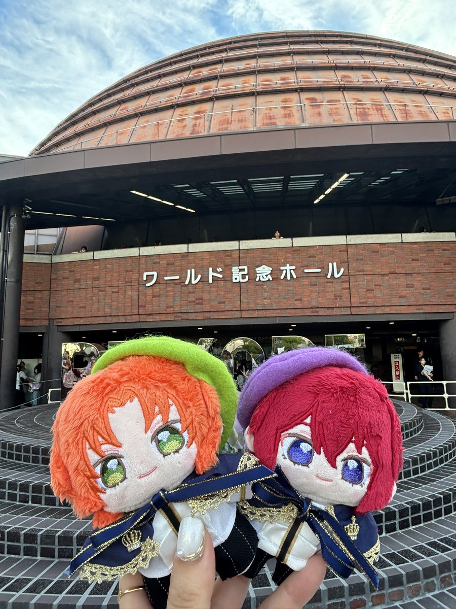 1229Bule's tweet photo. あんステライブほんとーーー！！！に！！！！楽しかった！！！！
やっぱりステのKnightsはこの5人がいい、この5人じゃなきゃやだ！！ってなるほどかっこよかったです。現地で、近くで応援できて嬉しかった！

あとなんかうちわって持って参加するだけでも嬉しさ増えるのね、初めて知った感情。 https://t.co/po1m6aKza1